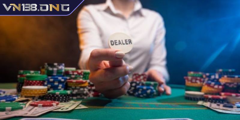 Vai trò và sức hút của nghề Dealer poker VN138